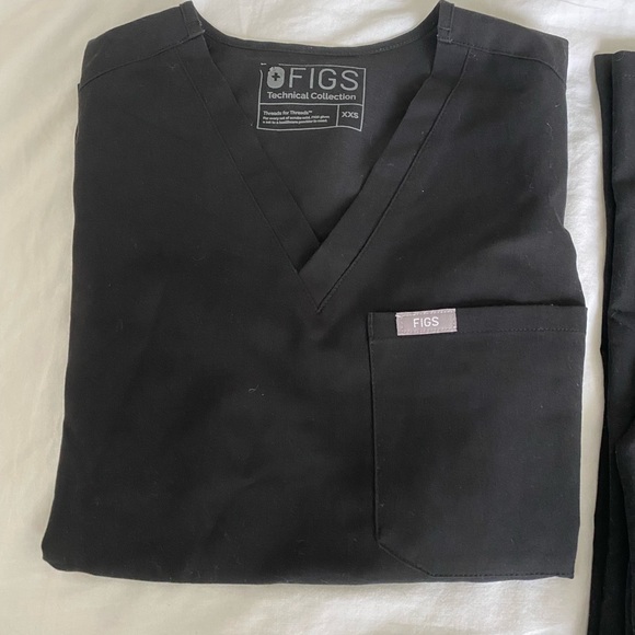 FIGS - Picture 2 of 3